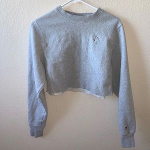 PINK gray cropped crew neck sweatshirt